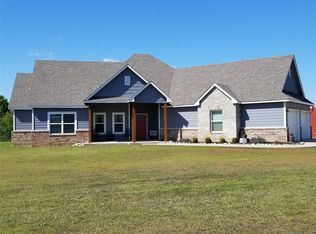15655 E Pony Lake Dr, Claremore, OK 74019