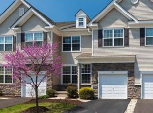 357 Roarks Trl, Warminster, PA 18974