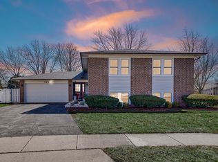 444 Chicory Ln, Buffalo Grove, IL