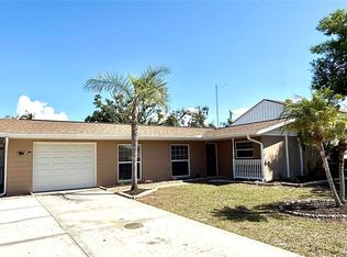 3715 Sharondale Dr, Sarasota, FL 34232