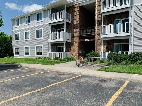 1208B University Ter, Blacksburg, VA