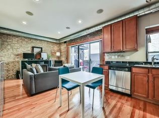 620 W Aldine Ave #P-4, Chicago, IL 60657