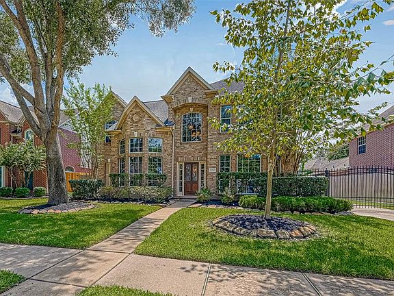 3rd image of 22915 Lodge Meadows Dr
