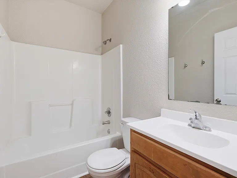 10341 Parkview Ave — Photo 5