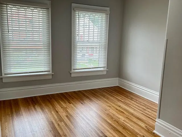 770 Linwood Ave — Photo 10