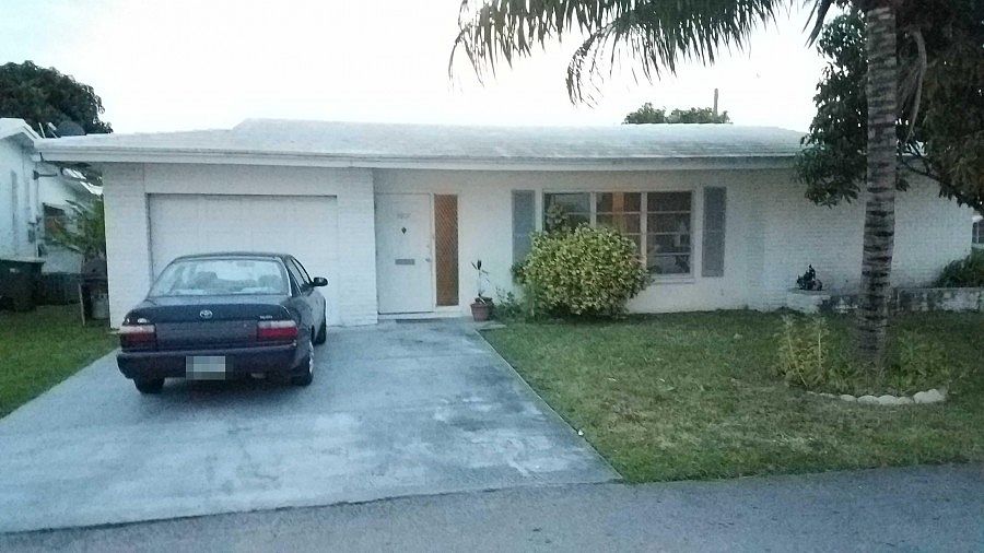 1st image of 5807 NW 81st Ave
