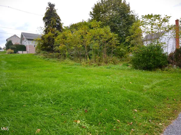 724 Logan Ave, Altoona, PA 16602