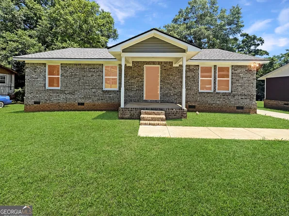 24 George St, Forsyth, GA 31029