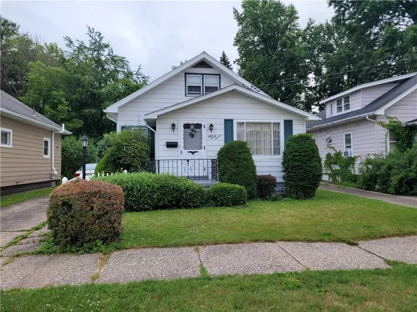 937 W 33rd St, Erie, PA 16508