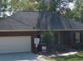 1225 Radcliff Dr, Sanford, NC 27330