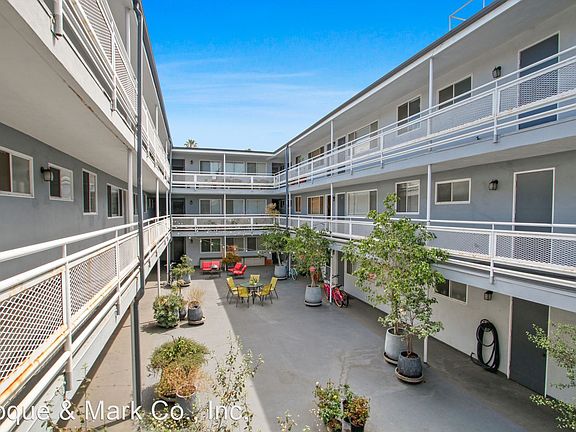 2nd image of 303 California Ave #9