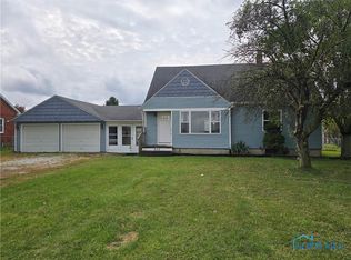 933 E Cole Rd, Fremont, OH 43420