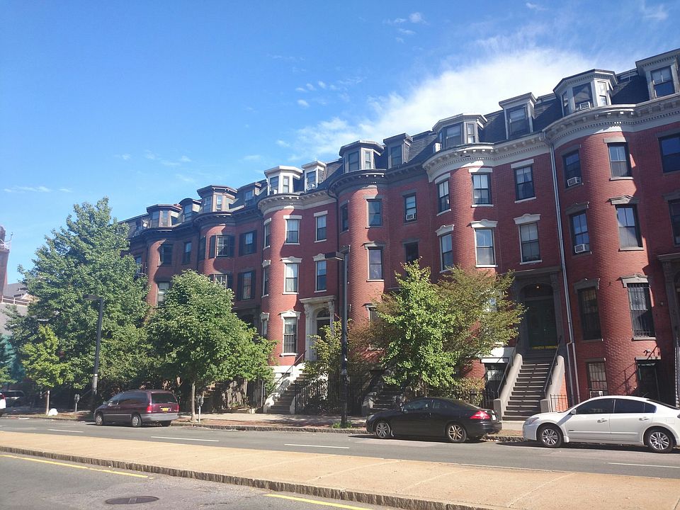 2nd image of 758 Tremont St #4