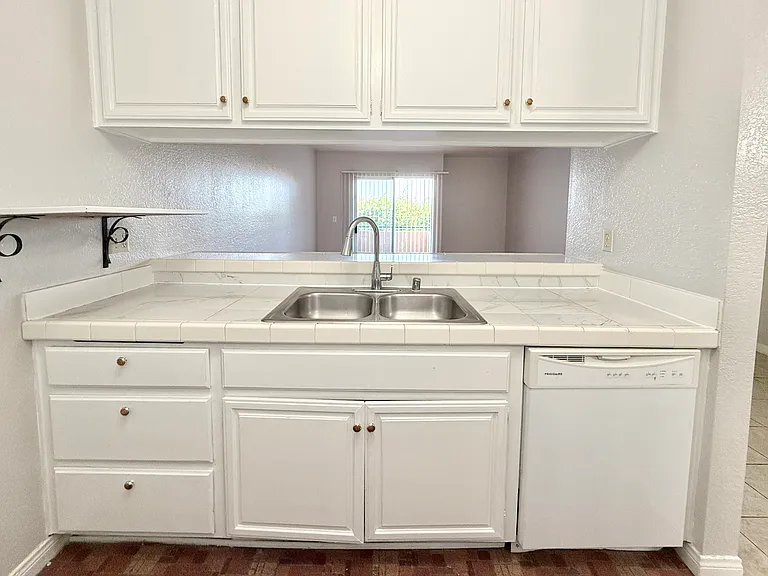 1447 W 228th St #203 — Photo 19