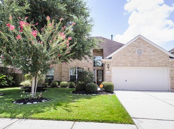3rd image of 10022 Hidden Falls Dr