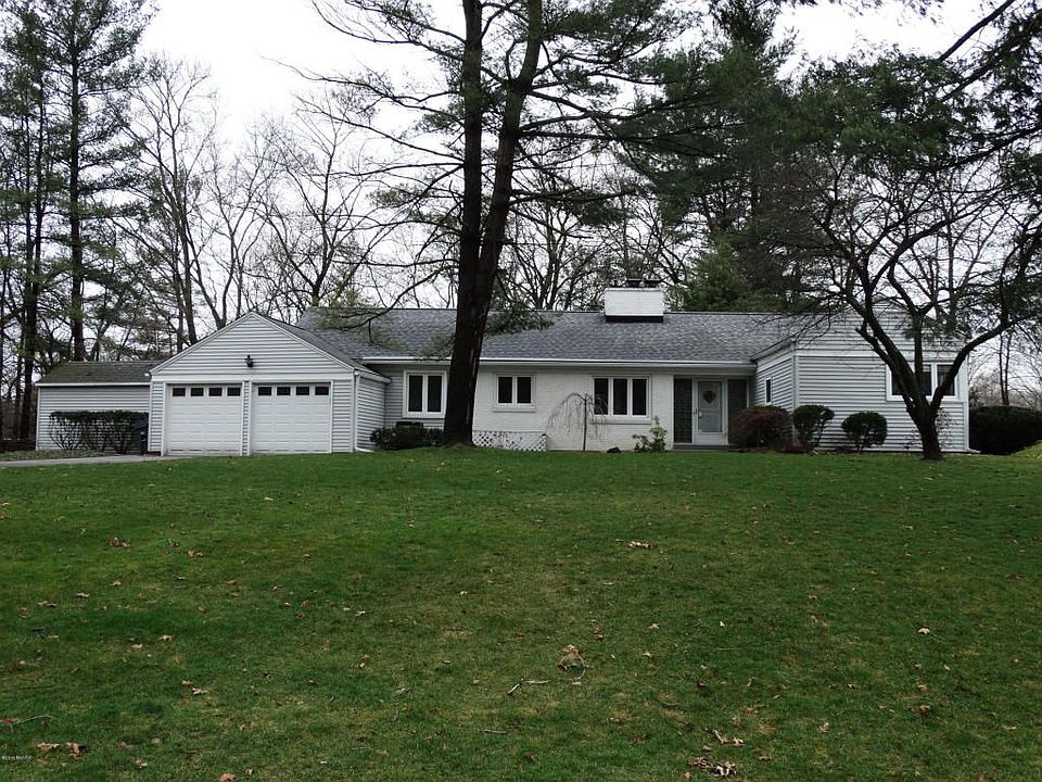 1st image of 4410 Lakeside Dr