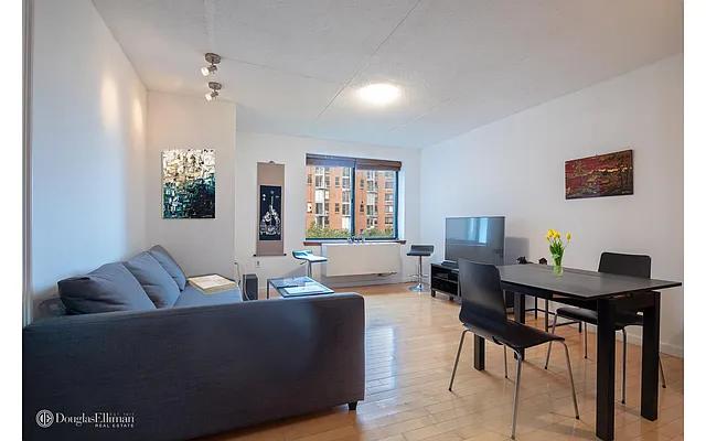 Rented by Douglas Elliman | media 10