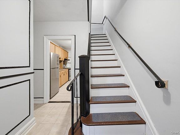 2nd image of 2712 Holland Avenue