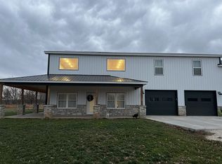 284 Ridge Rd, Oak Ridge, MO 63769