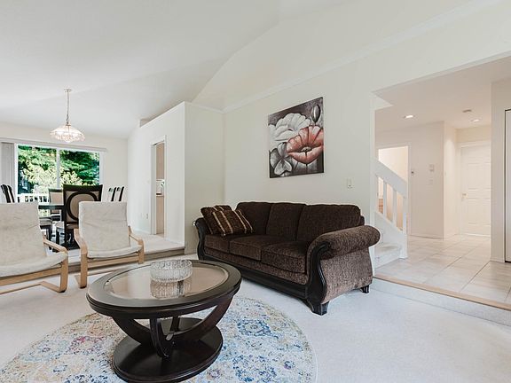 5th image of 1565 Bramble Ln