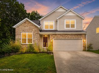 12528 Deer Lake Ln, Louisville, KY 40299