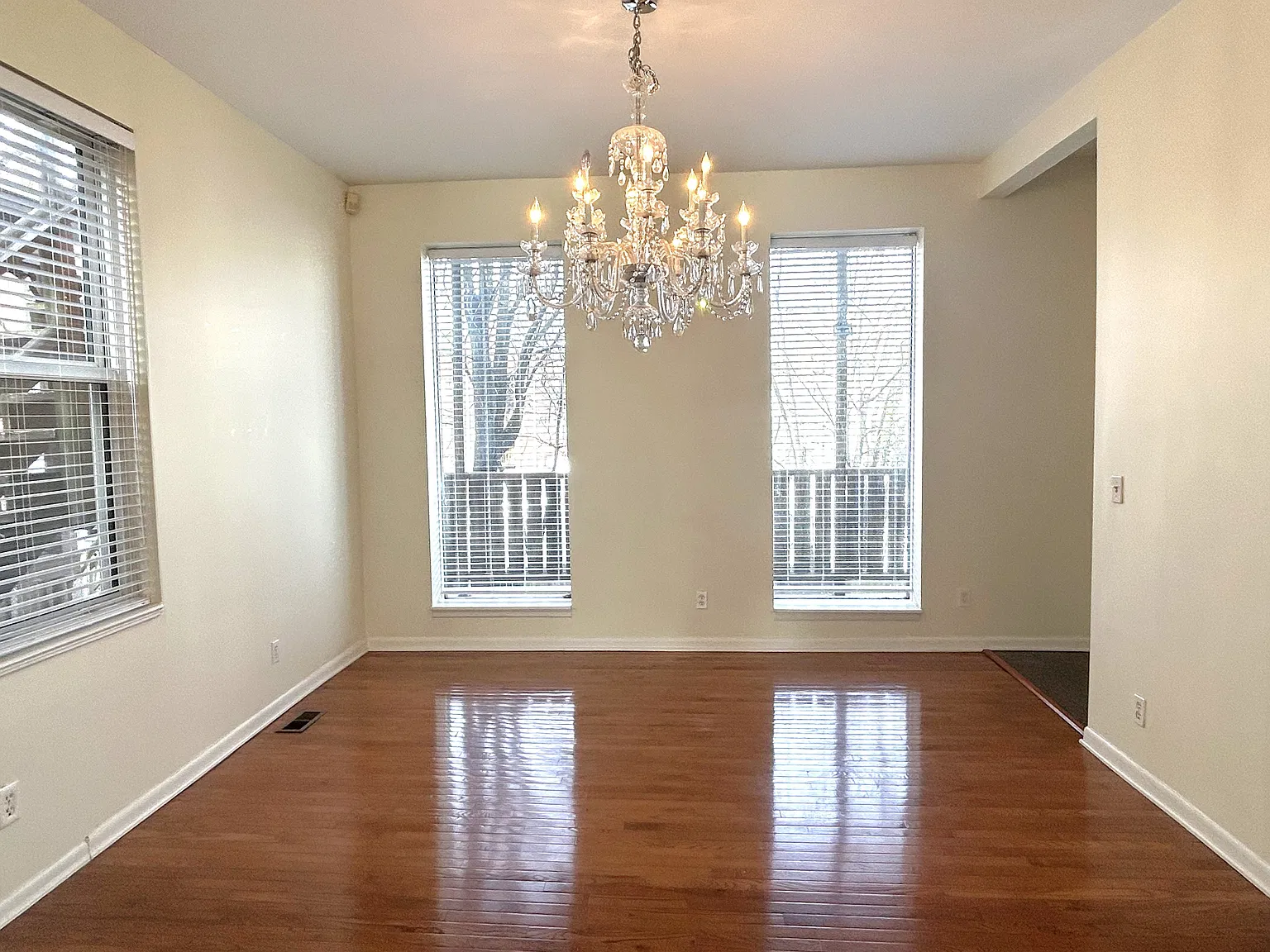 2 bed, 1.5 bath, 1500 sqft, $2,775 — Photo 4
