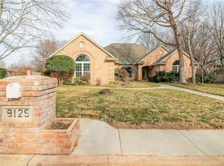 9125 Whispering Oak Dr, Midwest City, OK 73130
