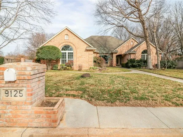 9125 Whispering Oak Dr, Midwest City, OK 73130