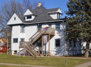 152 W Jackson St APT 2, Hampshire, IL