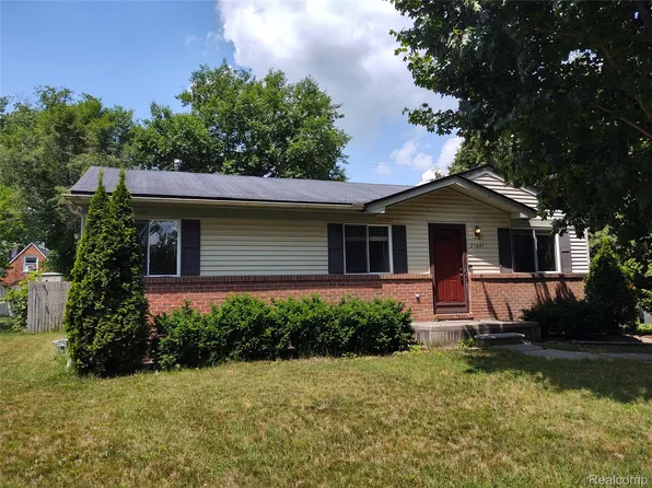 21641 Jacksonville St, Farmington Hills, MI 48336