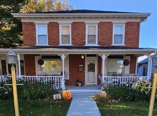 110 W Mason St, Lena, IL 61048