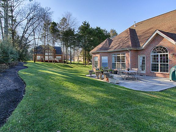 3rd image of 12612 Providence Glen Ln