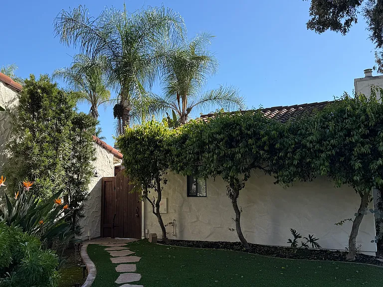 11959 Fuerte Dr — Photo 9