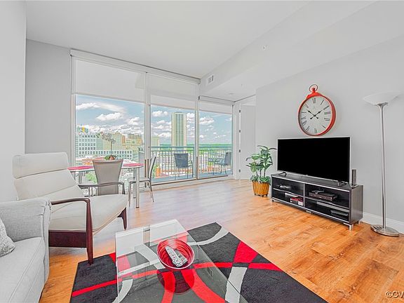 4th image of 301 Virginia St #U1602