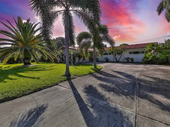 6642 10th Ave N, Saint Petersburg, FL 33710