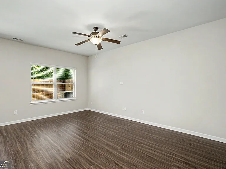 195 Skipjack Ct — Photo 8