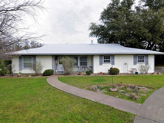 2nd image of 1323 Laredo Dr
