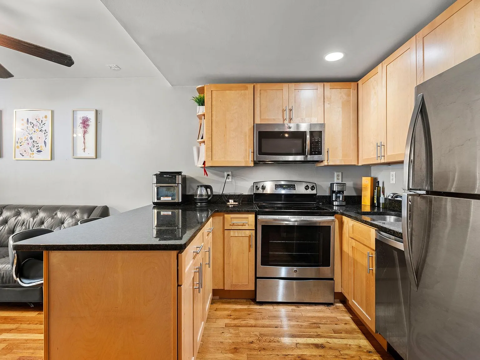 1 bed, 1.0 bath, 476 sqft, $2,800 — Photo 4