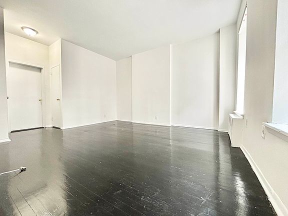 5th image of 304 E 86th St APT 2A