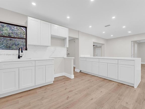 4th image of 3430 NW 171st St