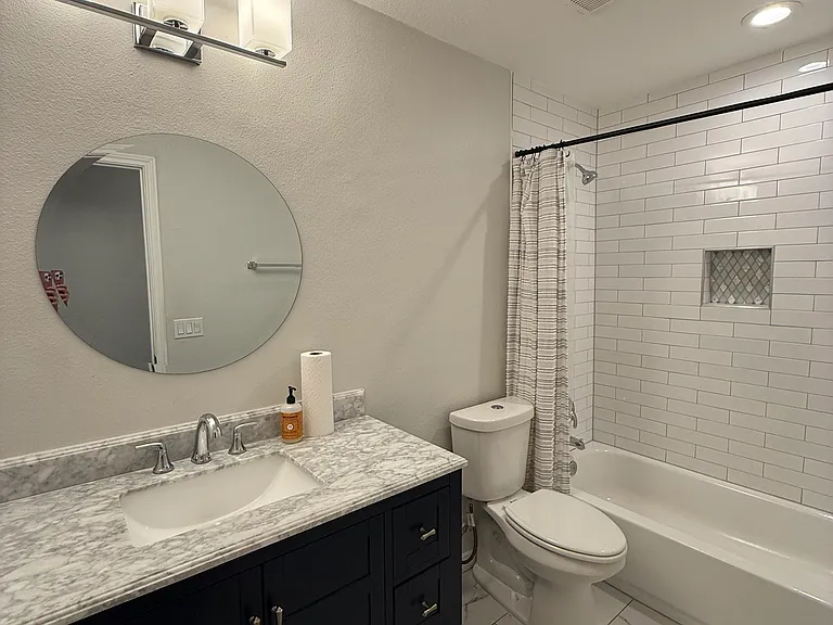 2100 Apple Valley Rd — Photo 10
