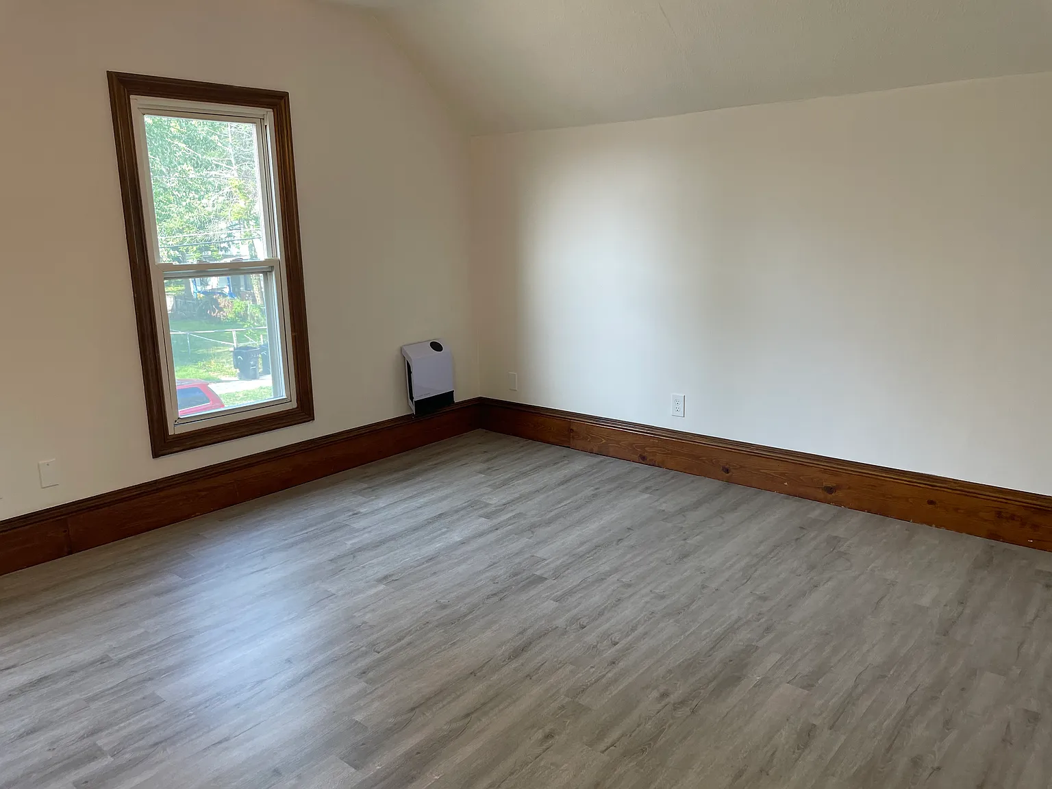1 bed, 527 sqft, $850 — Photo 2