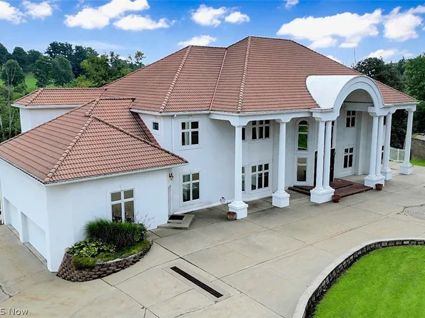 141 Hiddenwood Dr, Steubenville, OH 43953