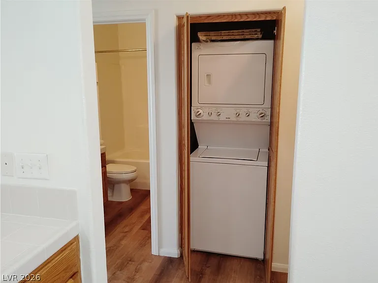 1420 E Pocahontas Ave #4 — Photo 7