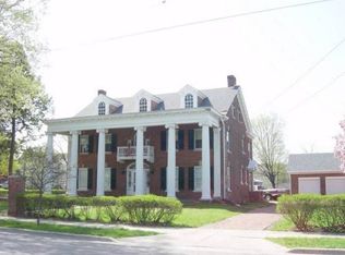 536 W Downer Pl, Aurora, IL 60506