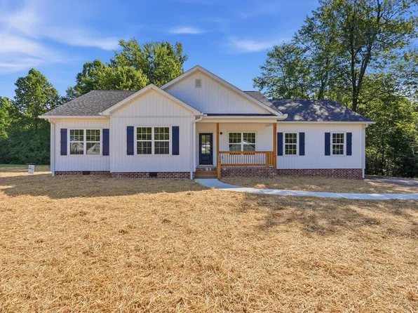 297 Grace Dr, Sparta, TN 38583