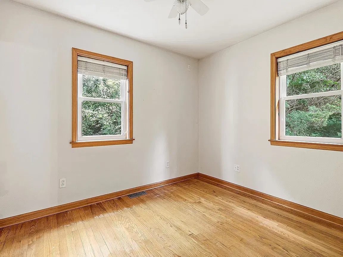 3 bed, 2452 sqft, $1,750 — Photo 3