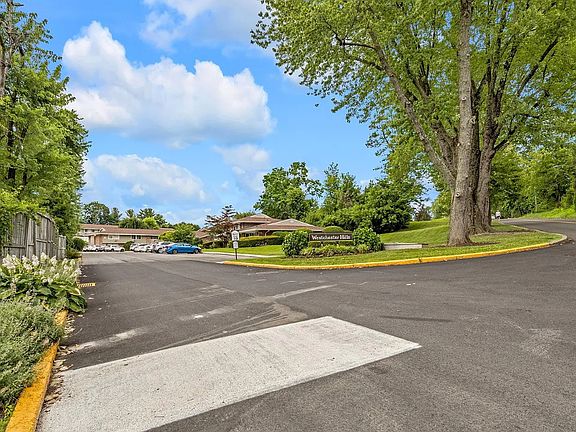 Entrance driveway to Westchester Hills