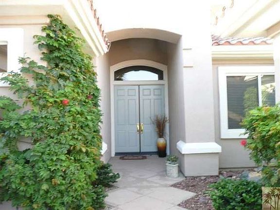 2nd image of 78581 Kentia Palm Dr