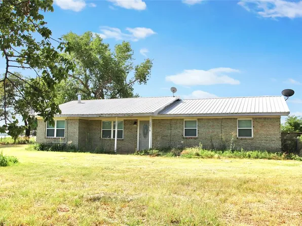 12318 Us Highway 283, Sayre, OK 73662